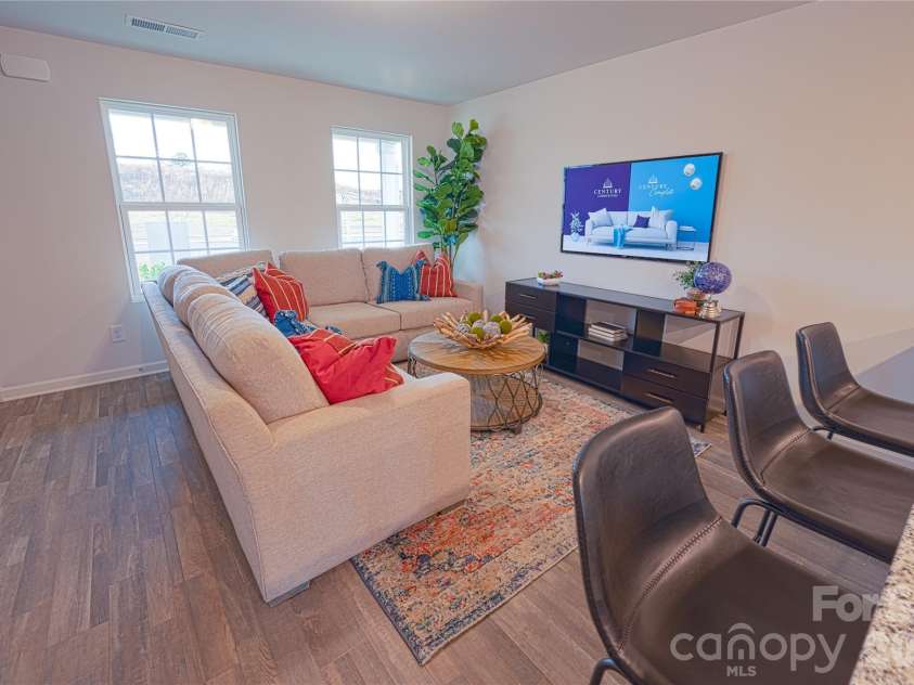117 Butterfield Lane, Cowpens, SC 29330.  MLS# CAR4423148, YatesRealty ID 49742. 