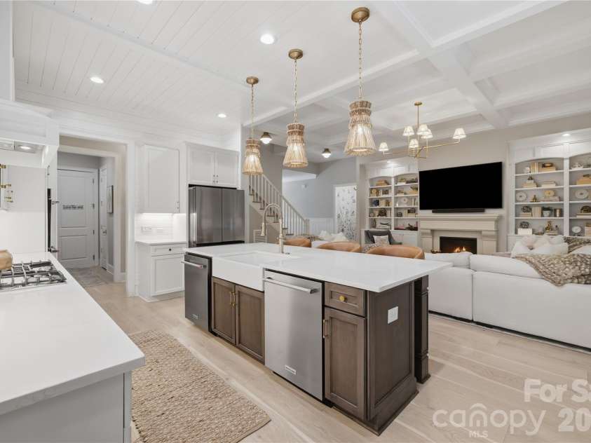 17925 Stuttgart Road, Davidson, NC 28036.  MLS# CAR4422587, YatesRealty ID 49744. 