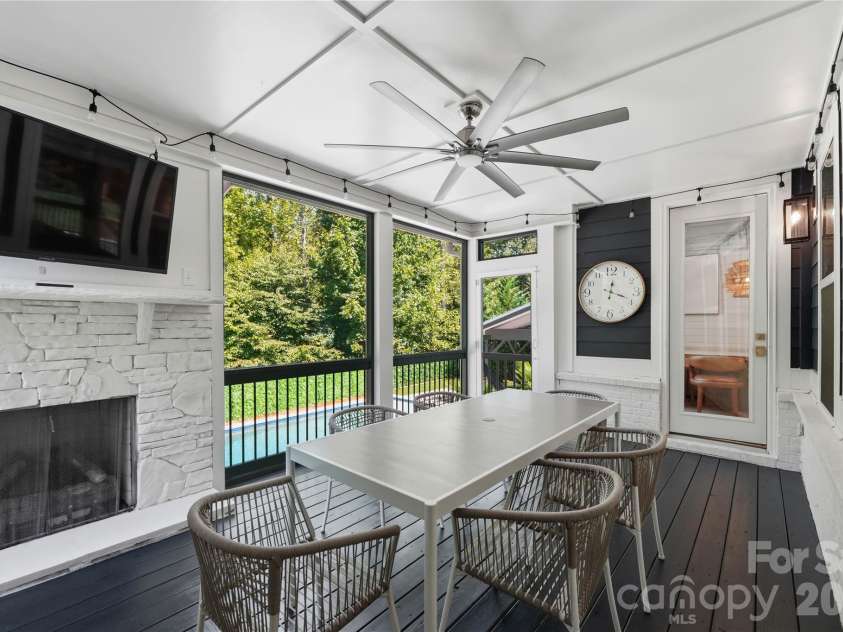 17925 Stuttgart Road, Davidson, NC 28036.  MLS# CAR4422587, YatesRealty ID 49744. 