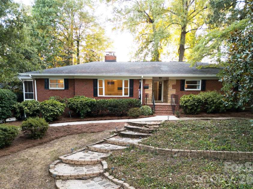 4764 Stafford Circle, Charlotte, NC 28211.  MLS# CAR4422732, YatesRealty ID 49745. 
