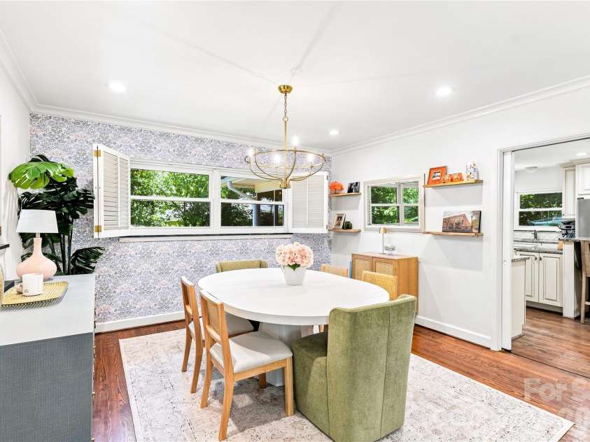 4764 Stafford Circle, Charlotte, NC 28211.  MLS# CAR4422732, YatesRealty ID 49745. 