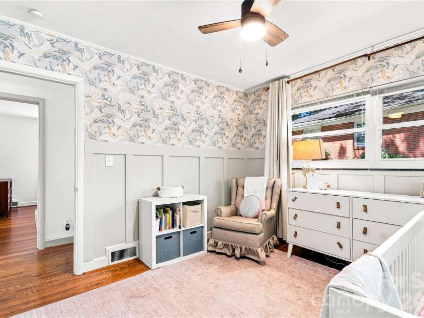 4764 Stafford Circle, Charlotte, NC 28211.  MLS# CAR4422732, YatesRealty ID 49745. 