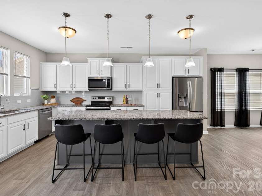 167 Sutters Mill Drive, Troutman, NC 28166.  MLS# CAR4422610, YatesRealty ID 49746. Kitchen