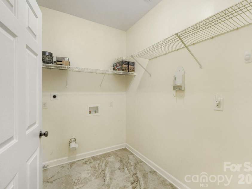 12015 Hampton Place Drive, Charlotte, NC 28269.  MLS# CAR4422407, YatesRealty ID 49747. Laundry Room