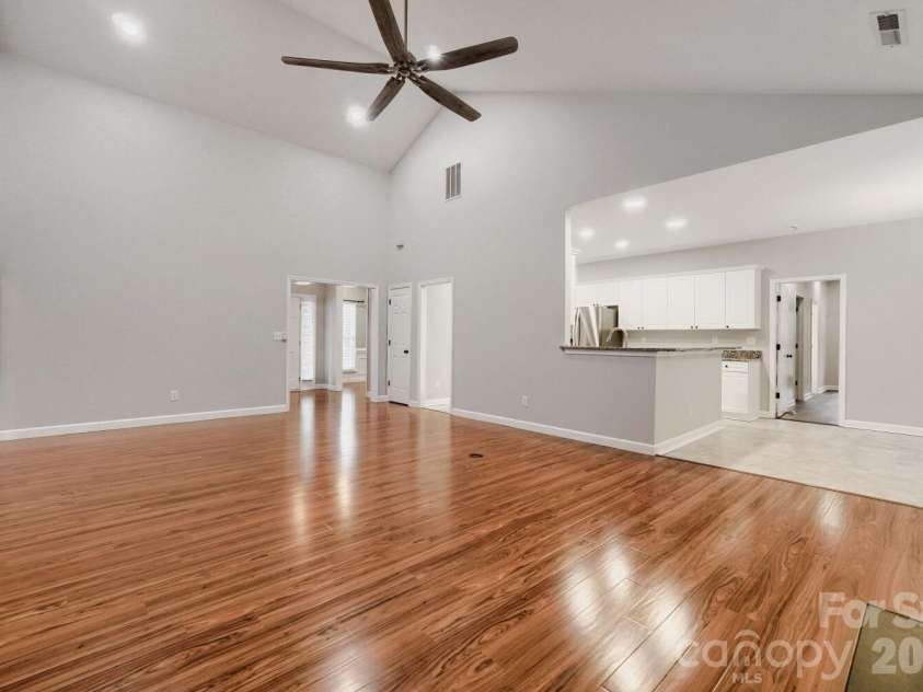 12015 Hampton Place Drive, Charlotte, NC 28269.  MLS# CAR4422407, YatesRealty ID 49747. Opens to Breakfast Area