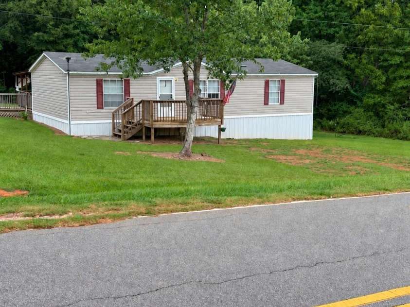 185 Coot Sistare Road, Lancaster, SC 29720.  MLS# CAR4422436, YatesRealty ID 49749. 