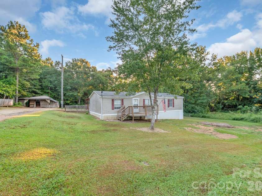 185 Coot Sistare Road, Lancaster, SC 29720.  MLS# CAR4422436, YatesRealty ID 49749. 