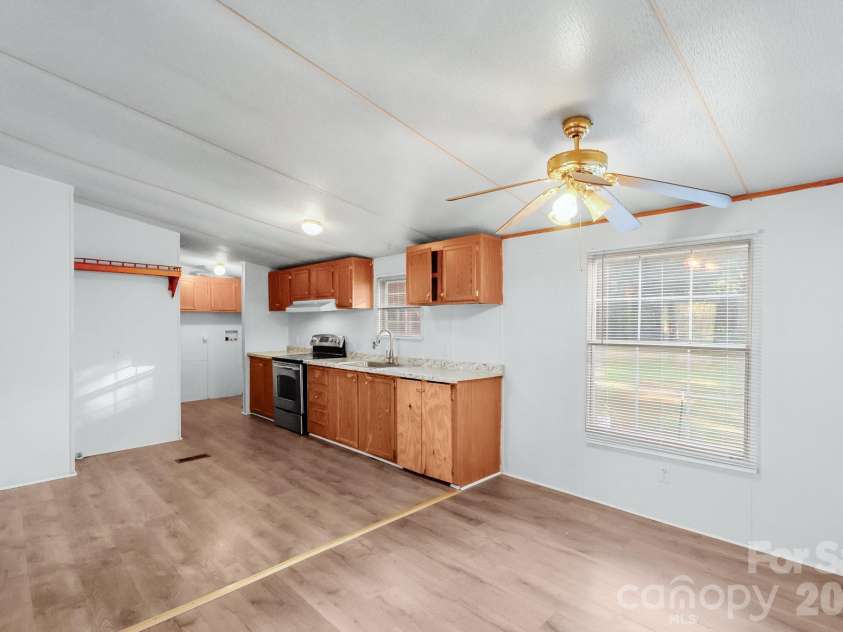 185 Coot Sistare Road, Lancaster, SC 29720.  MLS# CAR4422436, YatesRealty ID 49749. 