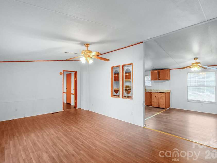 185 Coot Sistare Road, Lancaster, SC 29720.  MLS# CAR4422436, YatesRealty ID 49749. 