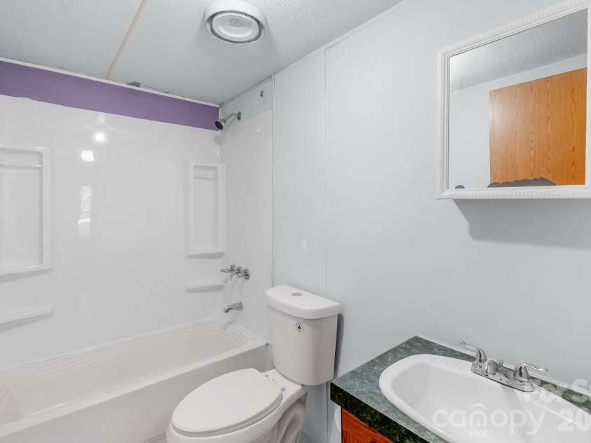 185 Coot Sistare Road, Lancaster, SC 29720.  MLS# CAR4422436, YatesRealty ID 49749. 