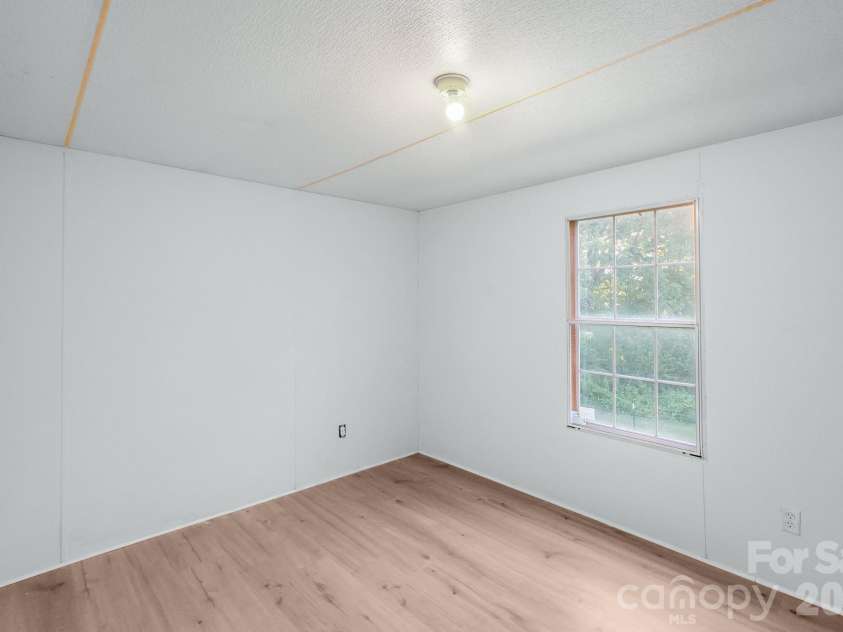 185 Coot Sistare Road, Lancaster, SC 29720.  MLS# CAR4422436, YatesRealty ID 49749. 