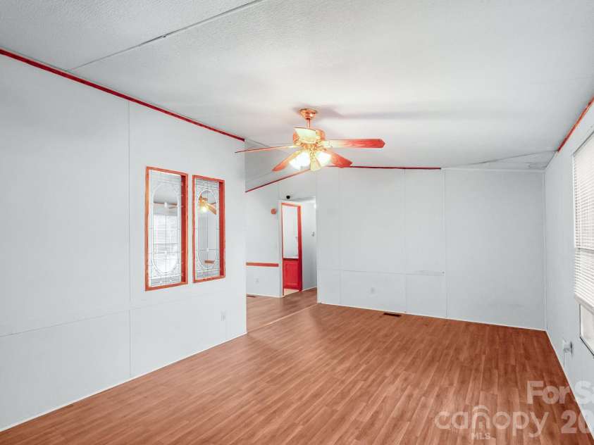 185 Coot Sistare Road, Lancaster, SC 29720.  MLS# CAR4422436, YatesRealty ID 49749. 
