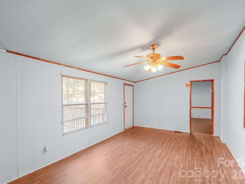 185 Coot Sistare Road, Lancaster, SC 29720.  MLS# CAR4422436, YatesRealty ID 49749. 
