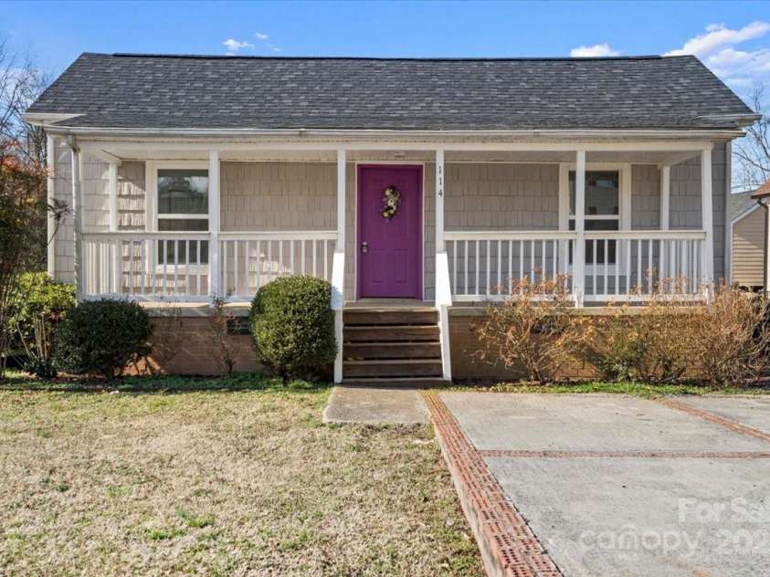 114 Glen Rae Street, Concord, NC 28025.  MLS# CAR4224343, YatesRealty ID 4975. 