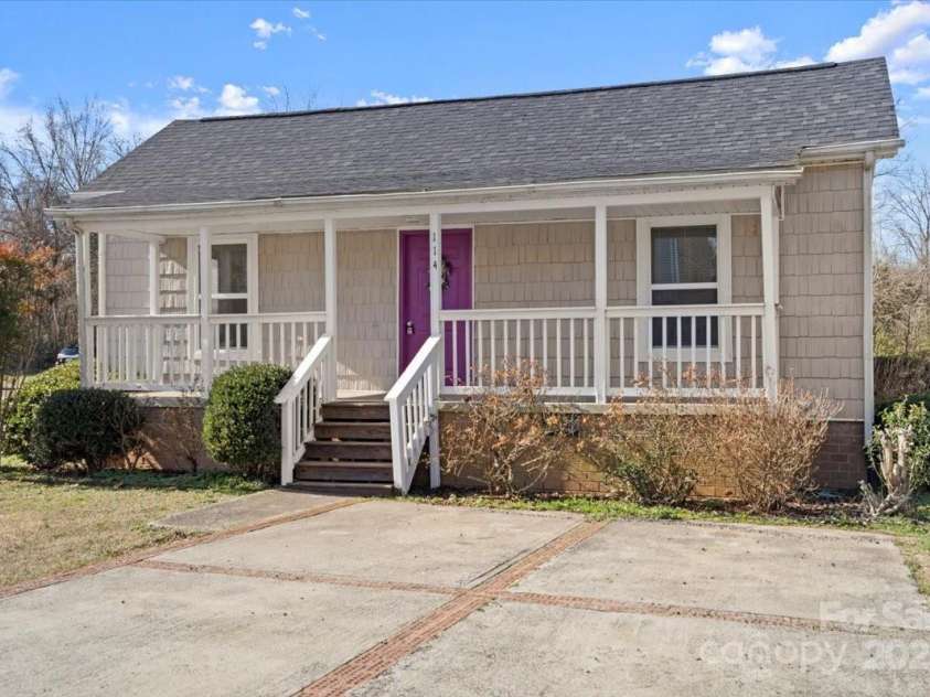 114 Glen Rae Street, Concord, NC 28025.  MLS# CAR4224343, YatesRealty ID 4975. 