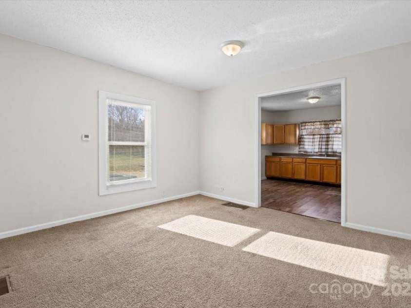 114 Glen Rae Street, Concord, NC 28025.  MLS# CAR4224343, YatesRealty ID 4975. 