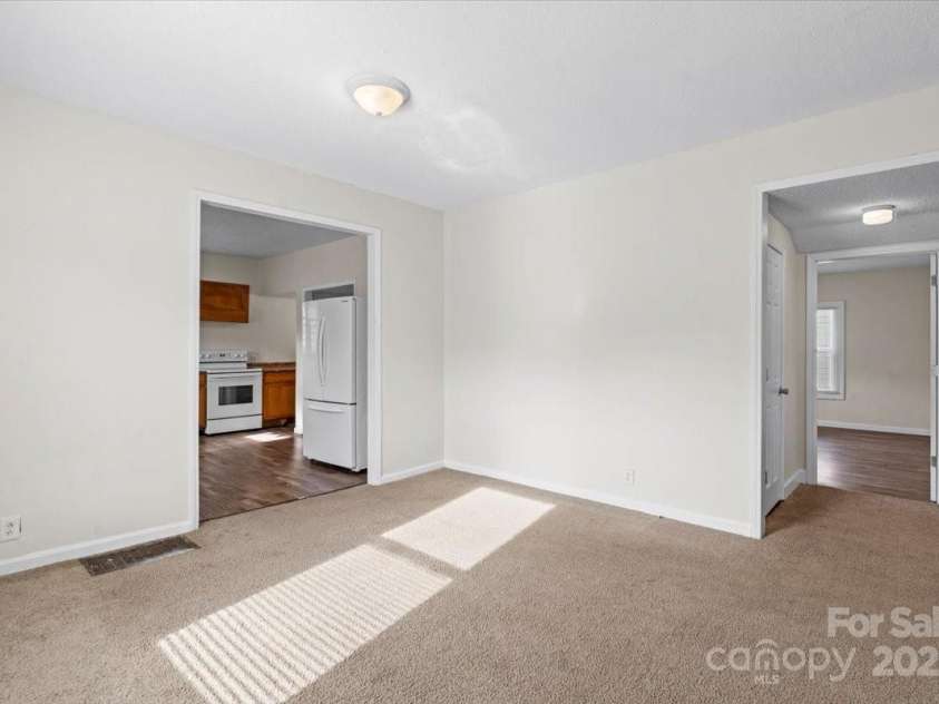 114 Glen Rae Street, Concord, NC 28025.  MLS# CAR4224343, YatesRealty ID 4975. 