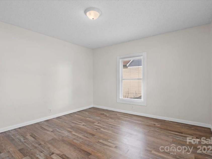 114 Glen Rae Street, Concord, NC 28025.  MLS# CAR4224343, YatesRealty ID 4975. 