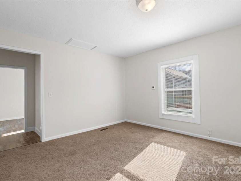 114 Glen Rae Street, Concord, NC 28025.  MLS# CAR4224343, YatesRealty ID 4975. 