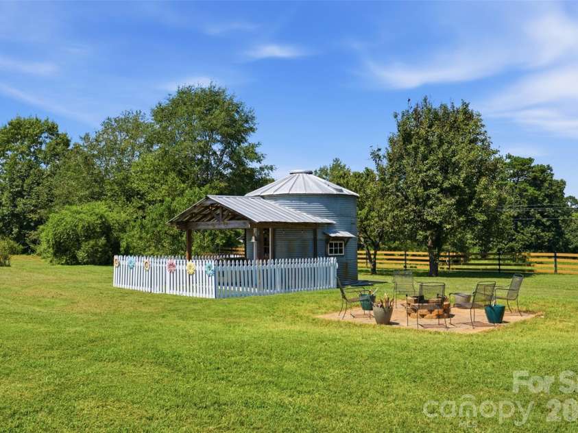 5712 Hoover Elmore Road, Vale, NC 28168.  MLS# CAR4422475, YatesRealty ID 49750. 