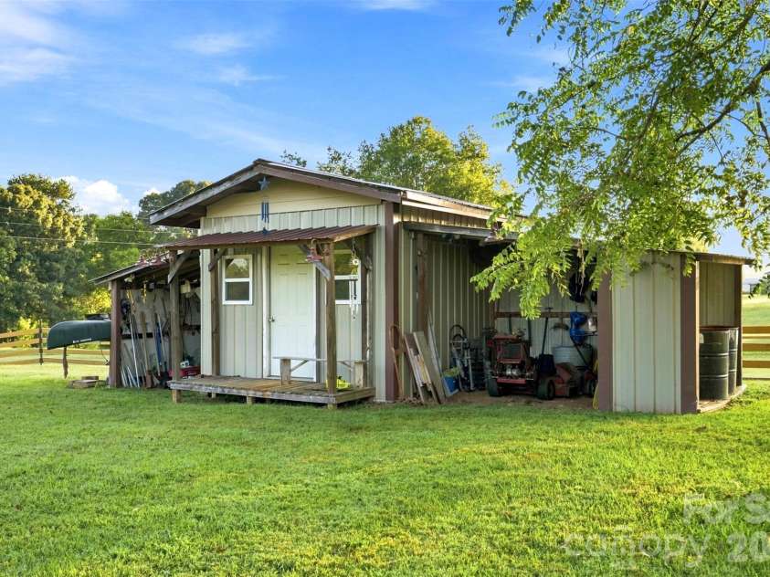 5712 Hoover Elmore Road, Vale, NC 28168.  MLS# CAR4422475, YatesRealty ID 49750. 