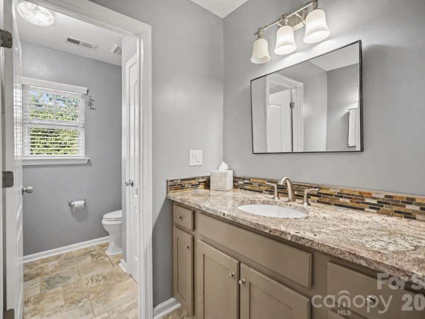 15011 Bridle Trace Lane, Pineville, NC 28134.  MLS# CAR4422263, YatesRealty ID 49752. 