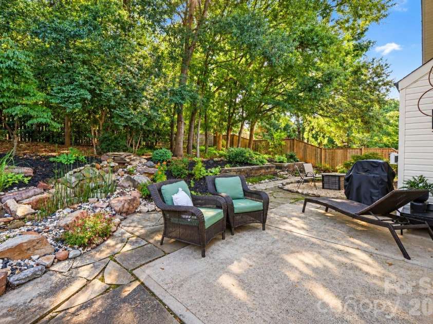 15011 Bridle Trace Lane, Pineville, NC 28134.  MLS# CAR4422263, YatesRealty ID 49752. 