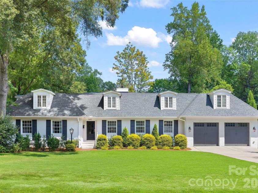 3615 Pickwick Lane, Charlotte, NC 28211.  MLS# CAR4422297, YatesRealty ID 49753. 