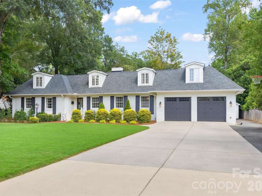 3615 Pickwick Lane, Charlotte, NC 28211.  MLS# CAR4422297, YatesRealty ID 49753. 