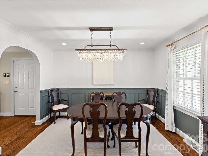 3615 Pickwick Lane, Charlotte, NC 28211.  MLS# CAR4422297, YatesRealty ID 49753. 