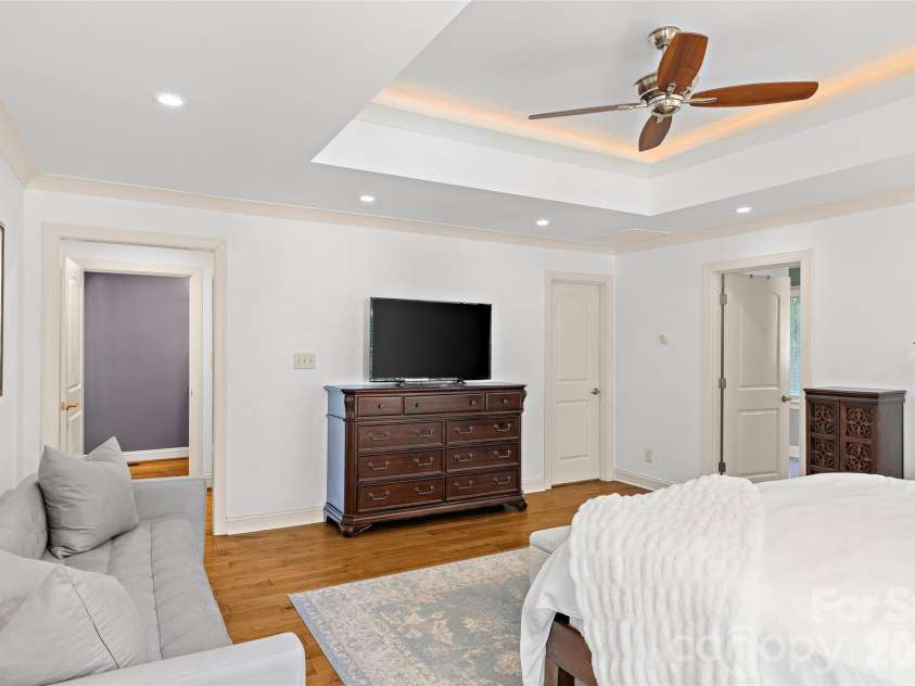 3615 Pickwick Lane, Charlotte, NC 28211.  MLS# CAR4422297, YatesRealty ID 49753. 