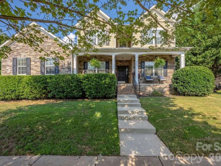 6519 Olmsford Drive, Huntersville, NC 28078.  MLS# CAR4422196, YatesRealty ID 49756. 