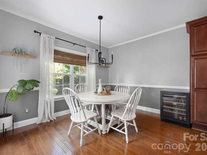 6519 Olmsford Drive, Huntersville, NC 28078.  MLS# CAR4422196, YatesRealty ID 49756. 