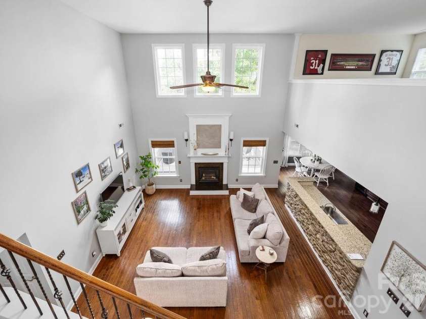 6519 Olmsford Drive, Huntersville, NC 28078.  MLS# CAR4422196, YatesRealty ID 49756. 