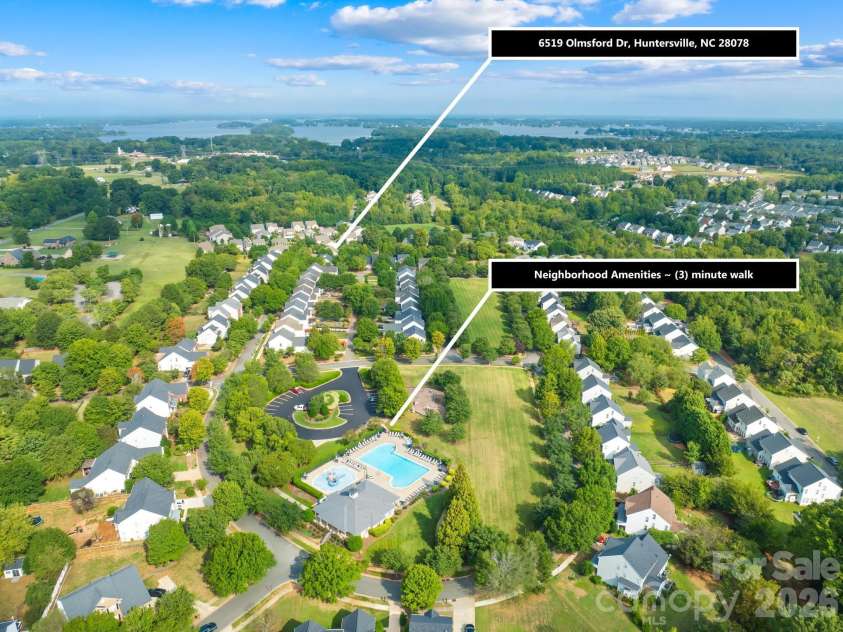 6519 Olmsford Drive, Huntersville, NC 28078.  MLS# CAR4422196, YatesRealty ID 49756. 