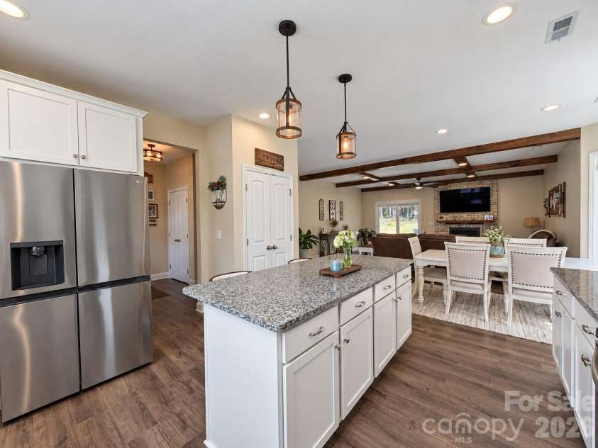 9201 Providence Road, Waxhaw, NC 28173.  MLS# CAR4422209, YatesRealty ID 49757. 