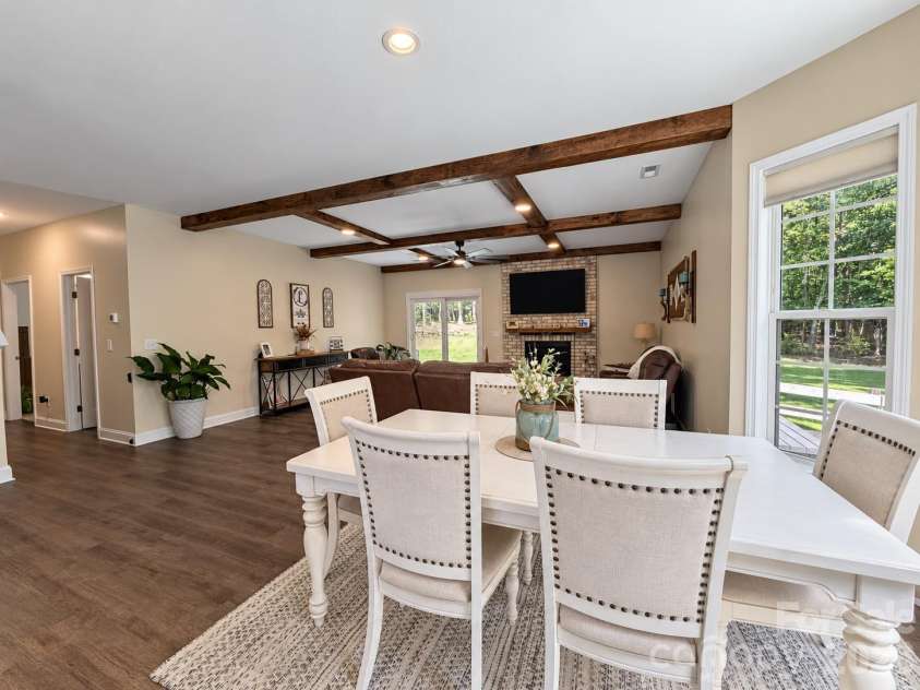 9201 Providence Road, Waxhaw, NC 28173.  MLS# CAR4422209, YatesRealty ID 49757. 