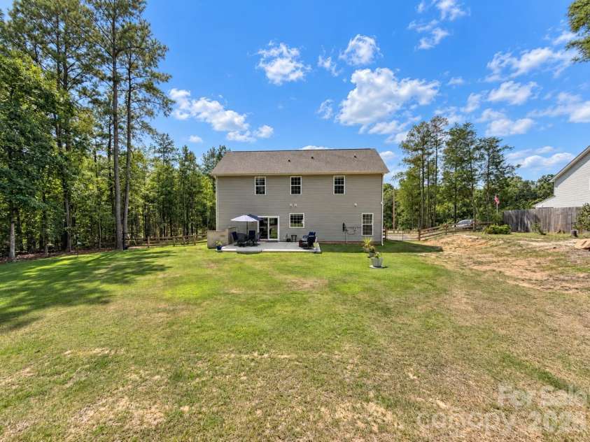 9201 Providence Road, Waxhaw, NC 28173.  MLS# CAR4422209, YatesRealty ID 49757. 