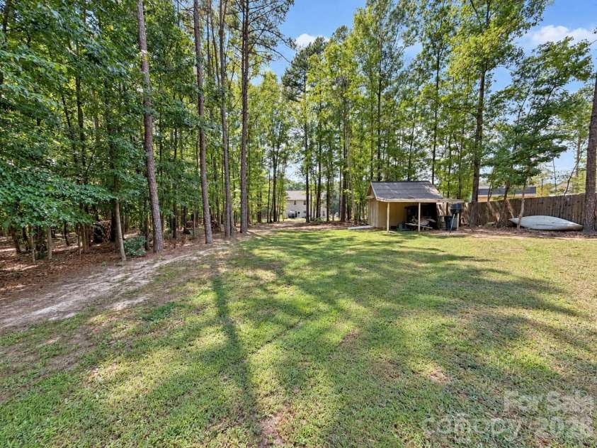 9201 Providence Road, Waxhaw, NC 28173.  MLS# CAR4422209, YatesRealty ID 49757. 