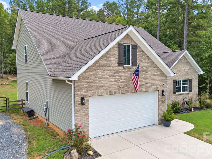 9201 Providence Road, Waxhaw, NC 28173.  MLS# CAR4422209, YatesRealty ID 49757. 