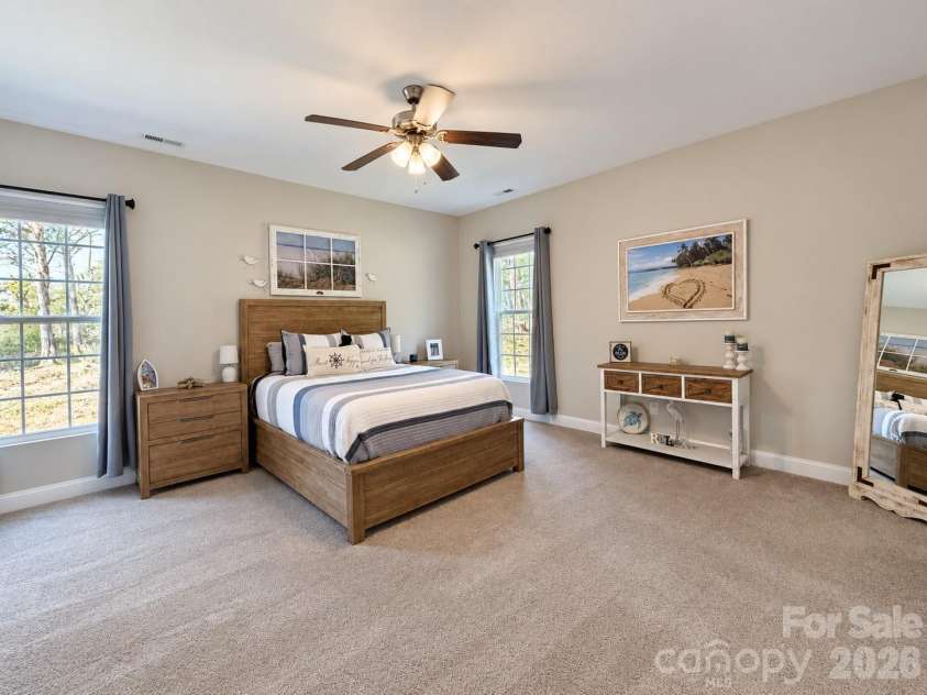 9201 Providence Road, Waxhaw, NC 28173.  MLS# CAR4422209, YatesRealty ID 49757. Spacious Primary bedroom on the main level