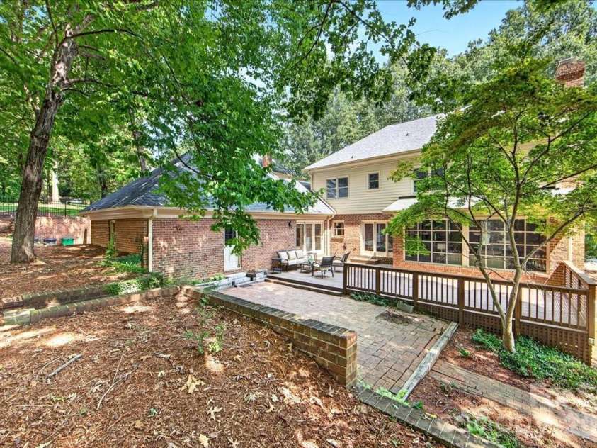 2424 Hartmill Court, Charlotte, NC 28226.  MLS# CAR4422226, YatesRealty ID 49759. Backyard