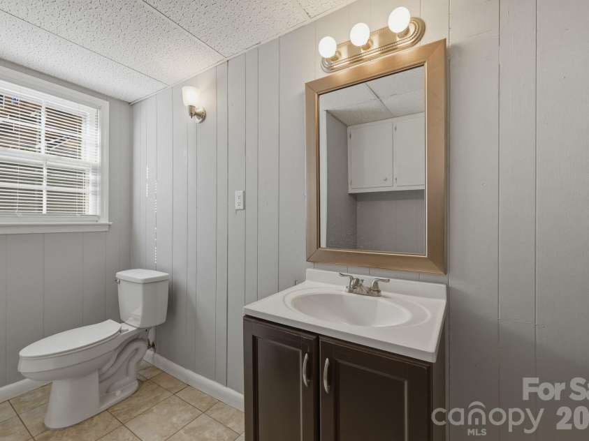1230 18th Avenue, Hickory, NC 28601.  MLS# CAR4335635, YatesRealty ID 4976. Laundry on Lower Level with Bathroom