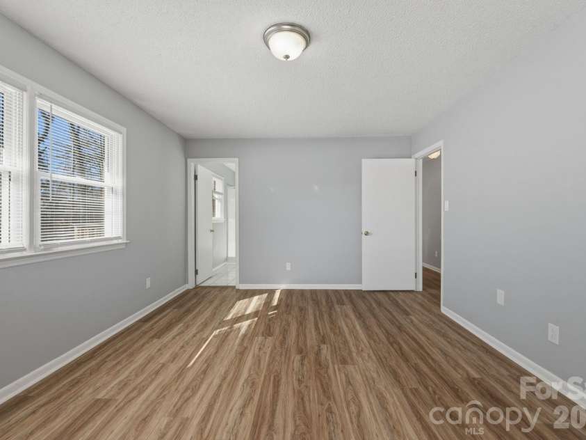 1230 18th Avenue, Hickory, NC 28601.  MLS# CAR4335635, YatesRealty ID 4976. Primary Bedroom
