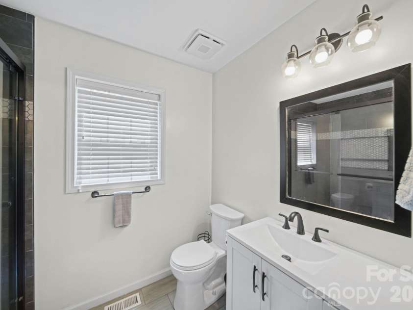 708 Paint Circle, Oakboro, NC 28129.  MLS# CAR4422036, YatesRealty ID 49760. 