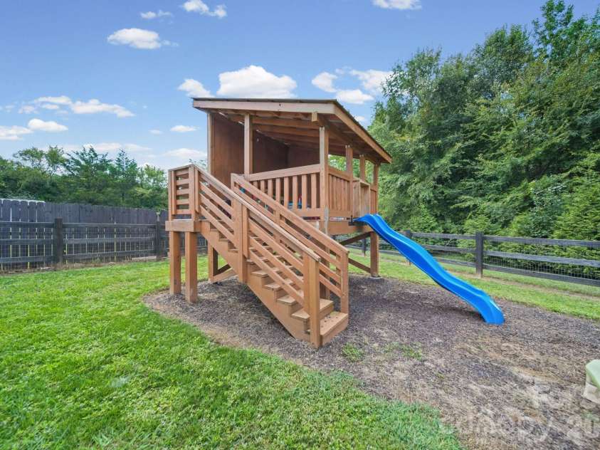 708 Paint Circle, Oakboro, NC 28129.  MLS# CAR4422036, YatesRealty ID 49760. 