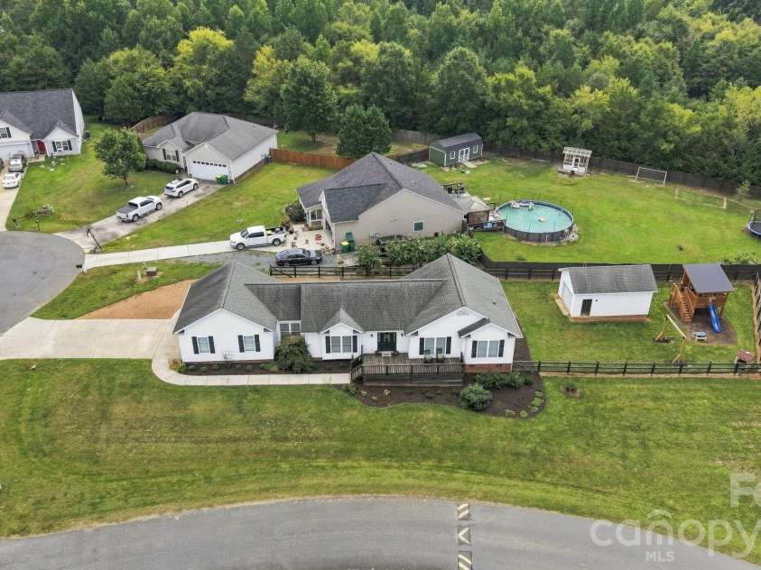 708 Paint Circle, Oakboro, NC 28129.  MLS# CAR4422036, YatesRealty ID 49760. 