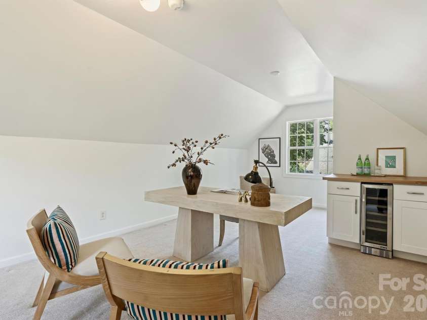 1518 Pecan Avenue, Charlotte, NC 28205.  MLS# CAR4422072, YatesRealty ID 49761. 