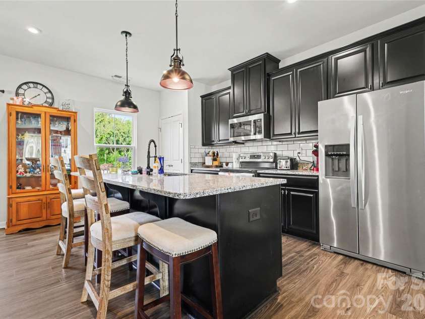 409 Lahinch Drive, Tega Cay, SC 29708.  MLS# CAR4422051, YatesRealty ID 49762. 