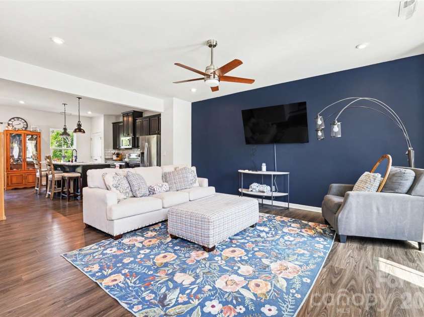 409 Lahinch Drive, Tega Cay, SC 29708.  MLS# CAR4422051, YatesRealty ID 49762. 